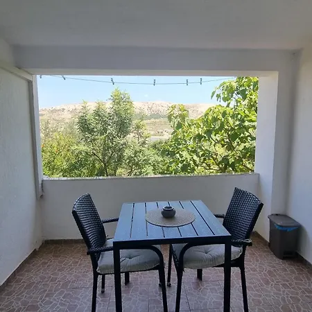Seso Apartament Pag Town